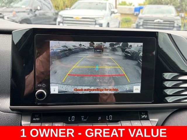 Used 2025  Toyota LE image 22