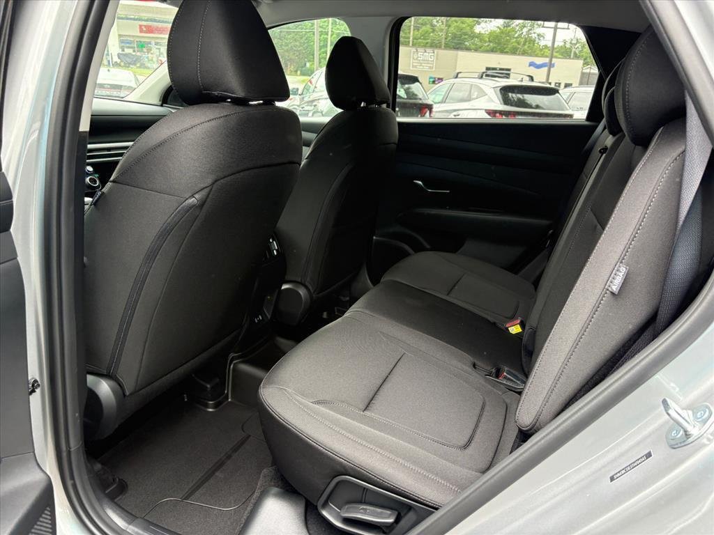 New 2026 Shimmering Silver Hyundai SEL image 58