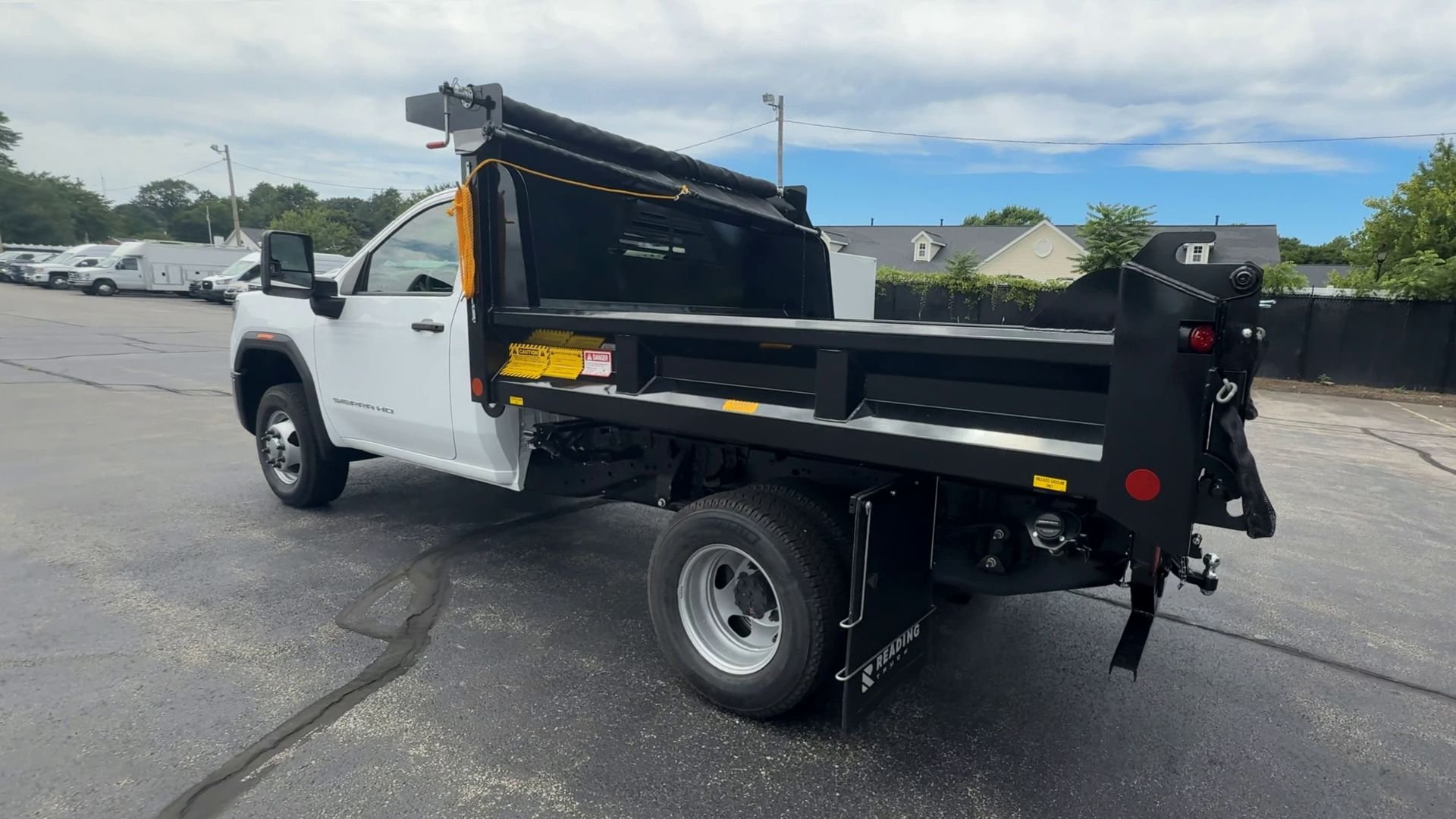 2025 GMC Sierra 3500HD Pro - Photo 6