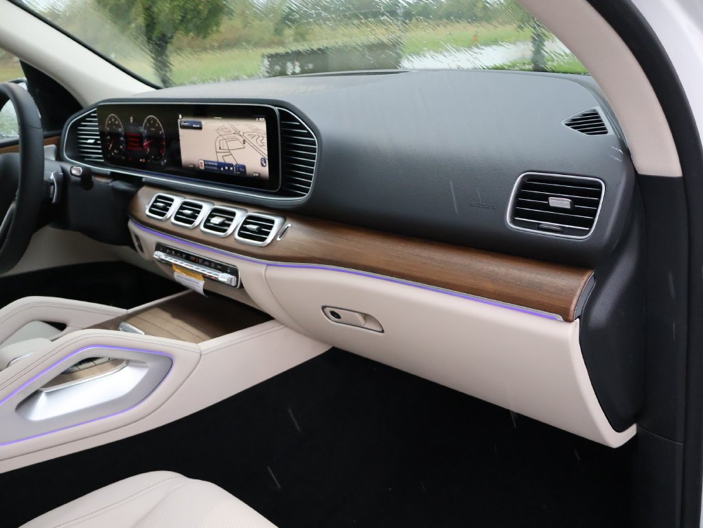New 2026 Polar White Mercedes-Benz GLE 350 image 9
