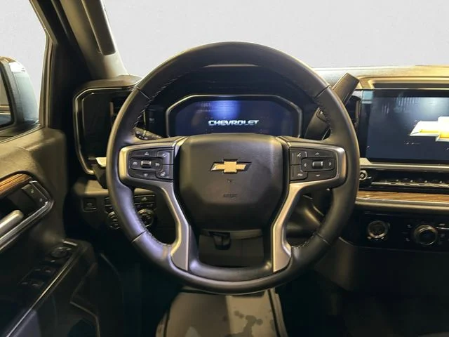 Used 2023 Blue Chevrolet LT image 13