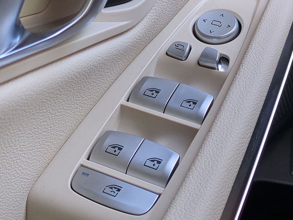 New 2026 White Metallic BMW 330i image 24