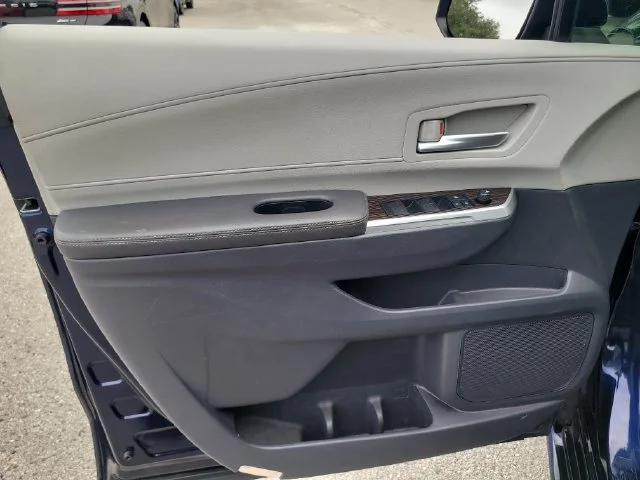 Certified Used 2021  Toyota XLE image 19