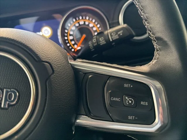 Used 2021 Black Jeep Unlimited Sahara image 31
