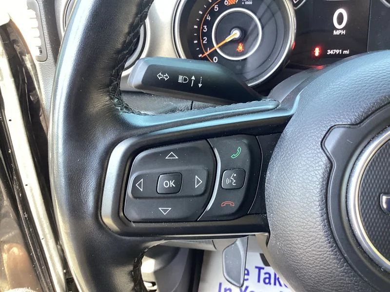 Used 2023 Black Jeep Sport S image 35