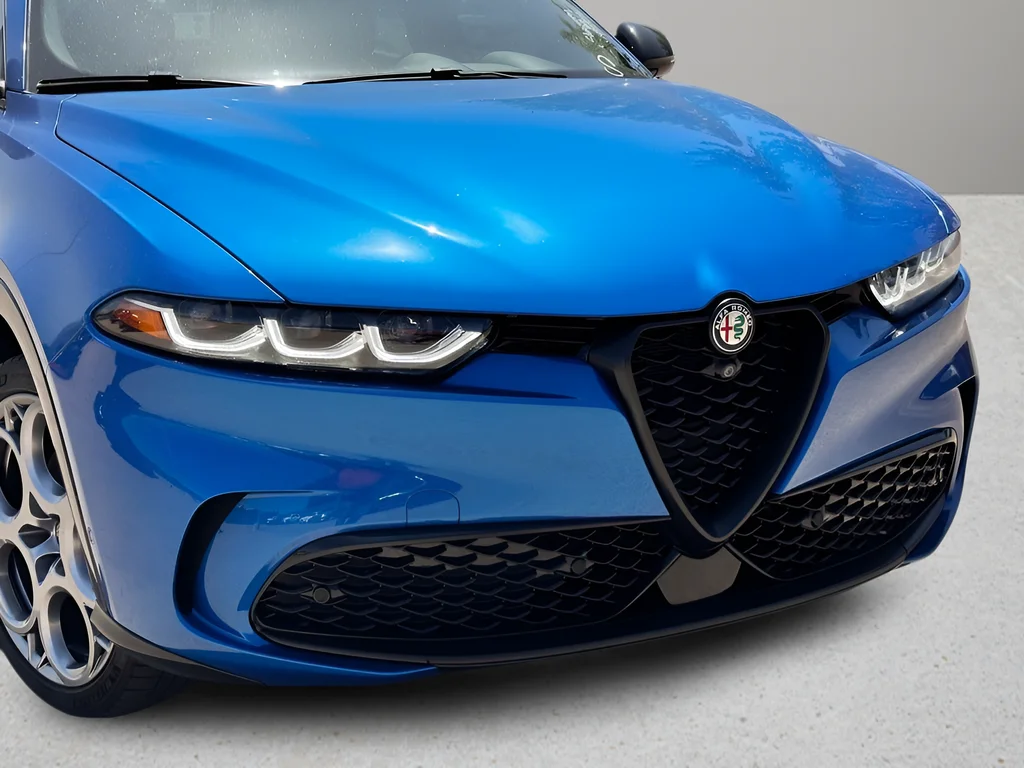 Used 2024 Blue Alfa Romeo Veloce image 23