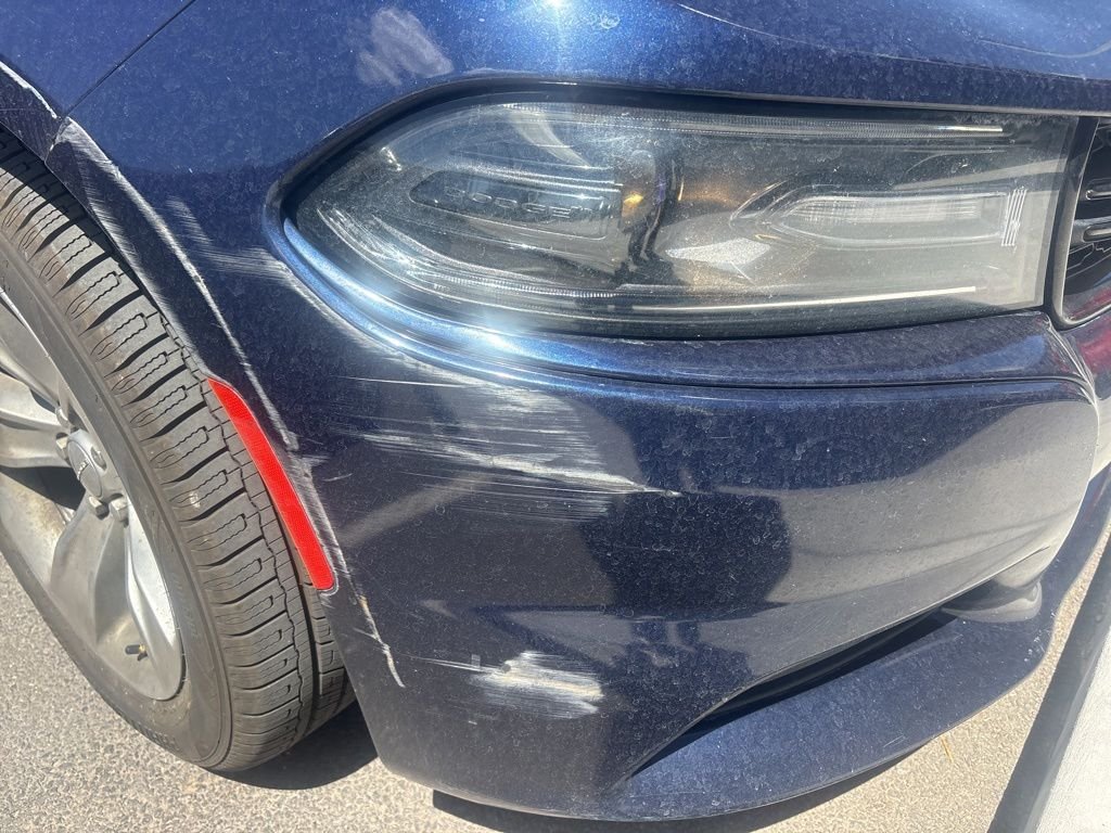 Used 2015 Blue Dodge SXT image 2