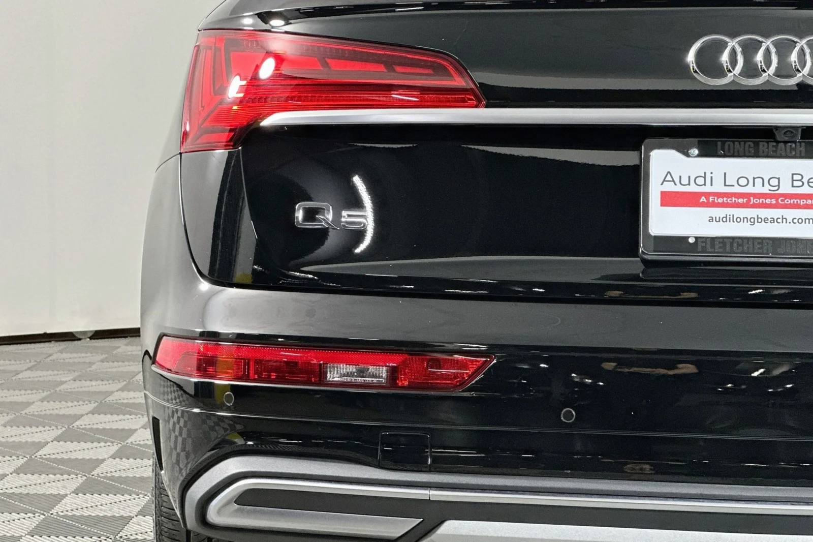 Used 2023 Brilliant Black Audi Premium image 17