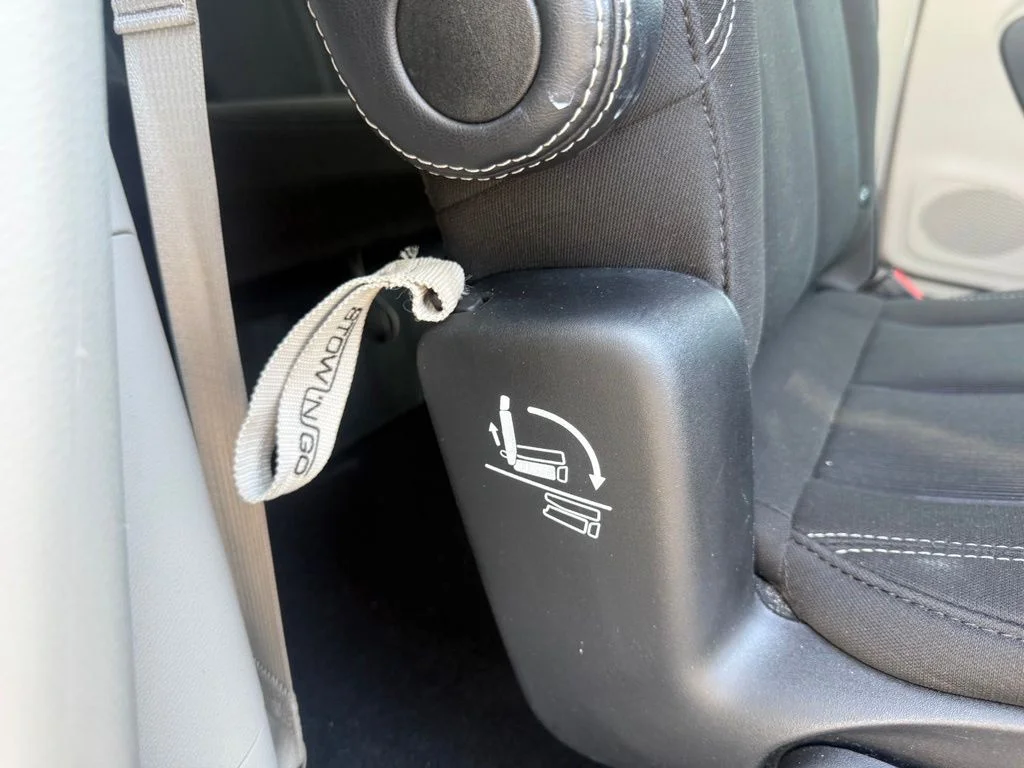 Used 2023 White Chrysler LX image 48