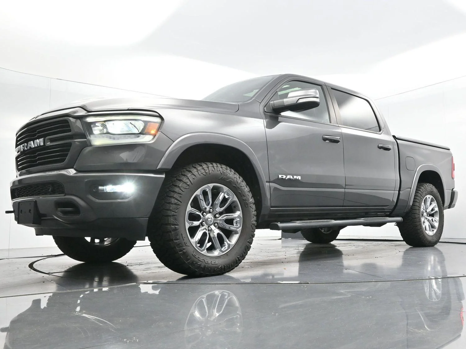 Used 2021 Granite Crystal Metallic Clearcoat Ram Laramie image 45