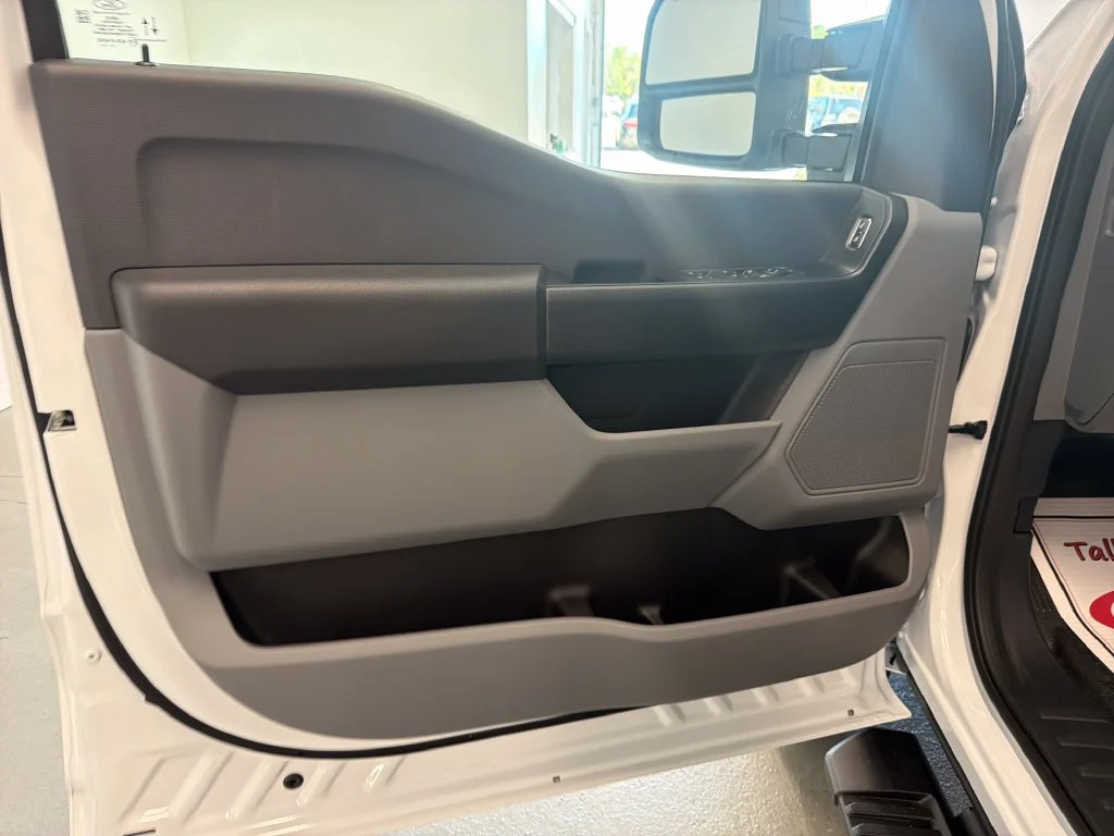 New 2027 Oxford White Ford F-350® XL image 12