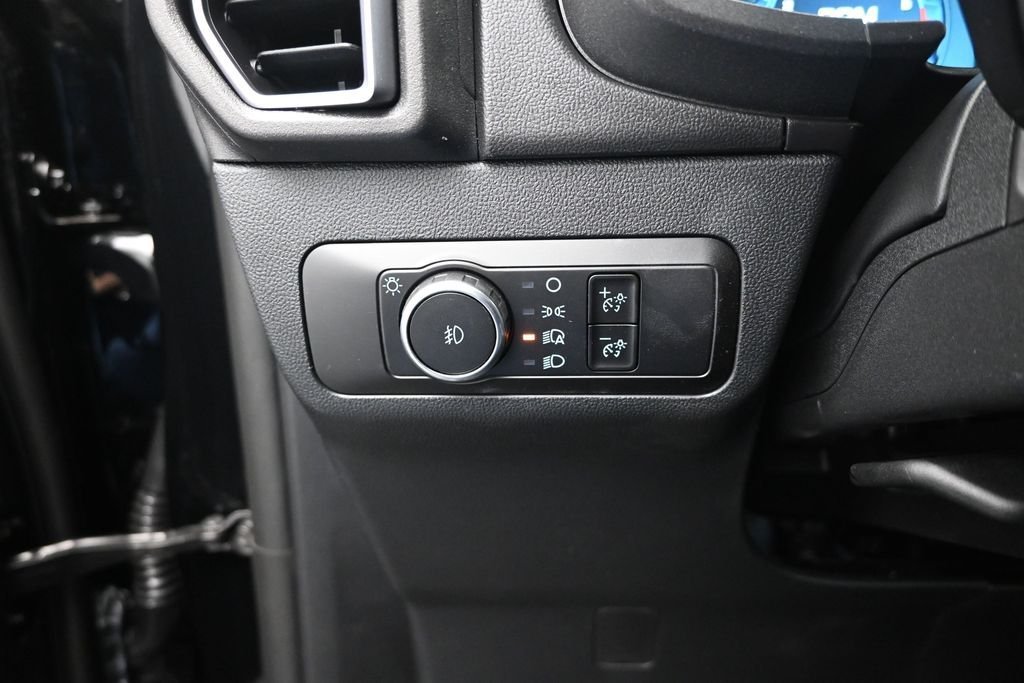 New 2026 Shadow Black Ford Badlands image 12