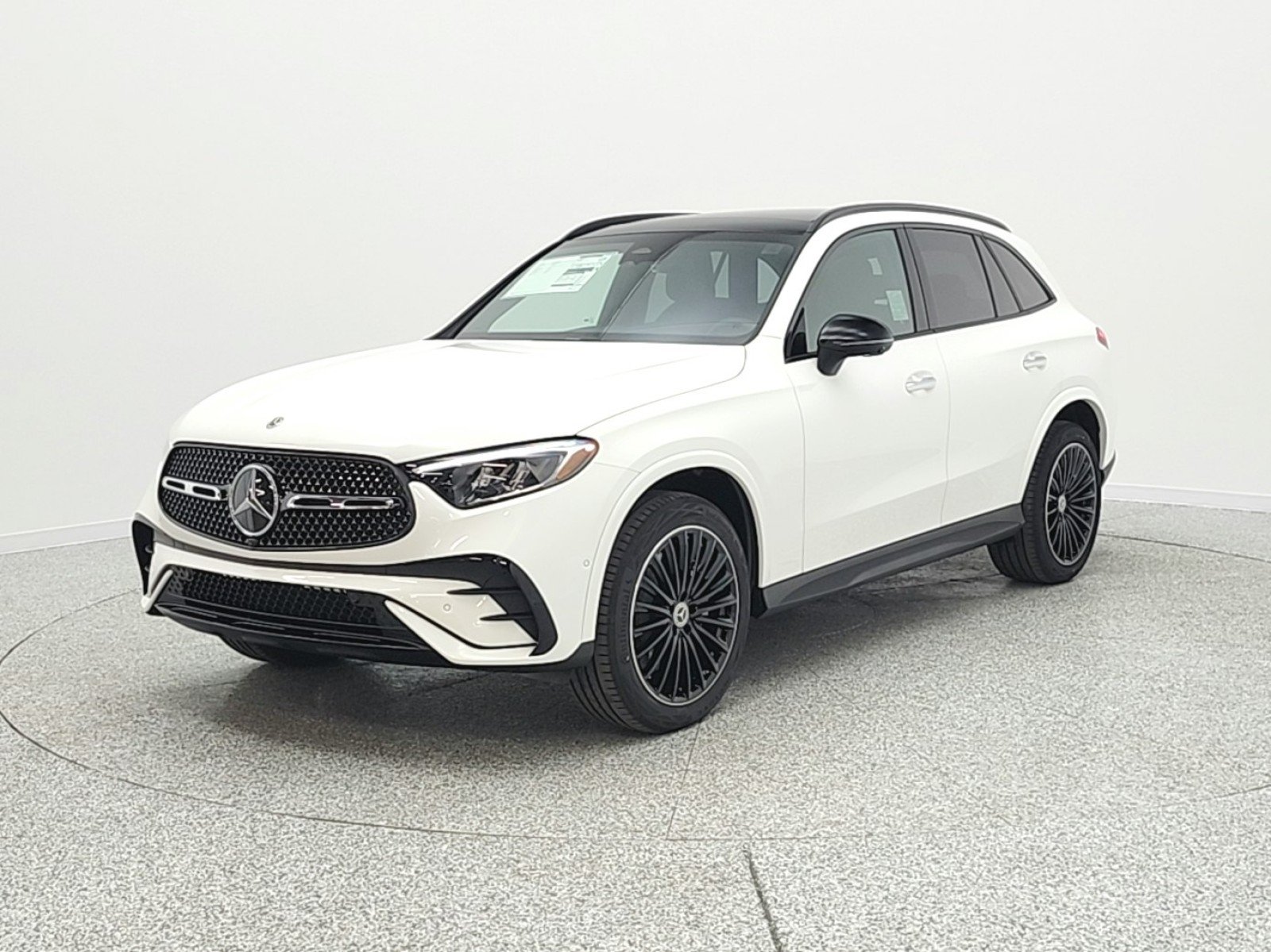 2026 Mercedes-Benz GLC GLC 300's photo