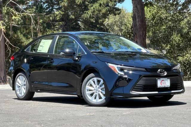 New 2026 Midnight Black Metallic Toyota  XLE image 2