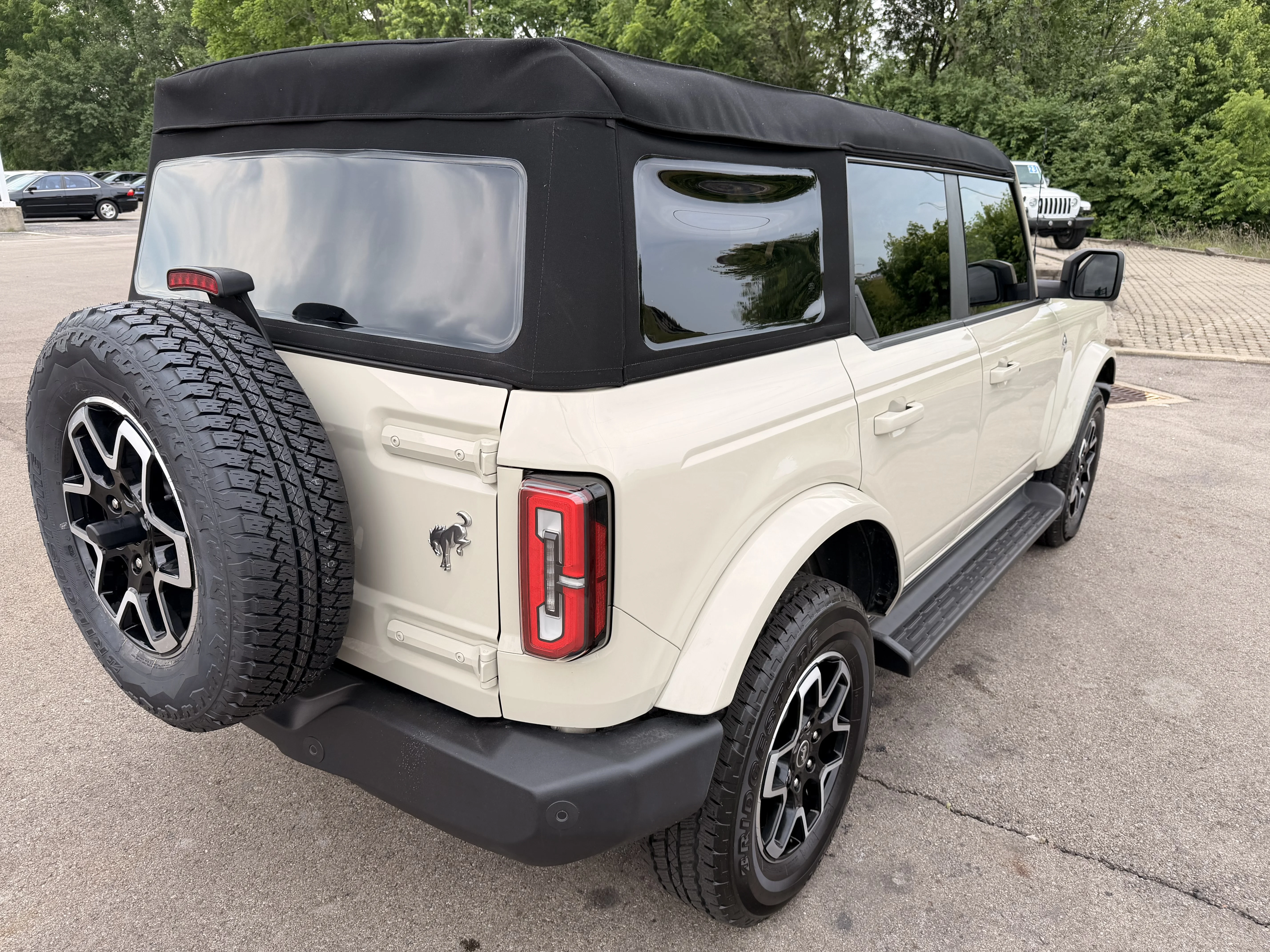 Used 2025 Desert Sand Ford Outer Banks image 3