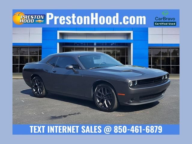 2022 Dodge Challenger SXT Auto's photo
