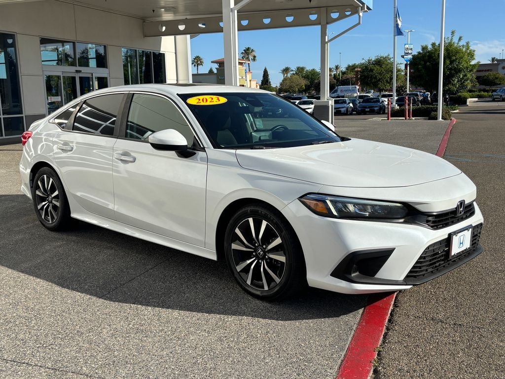 Used 2023 Platinum White Pearl Honda EX image 3