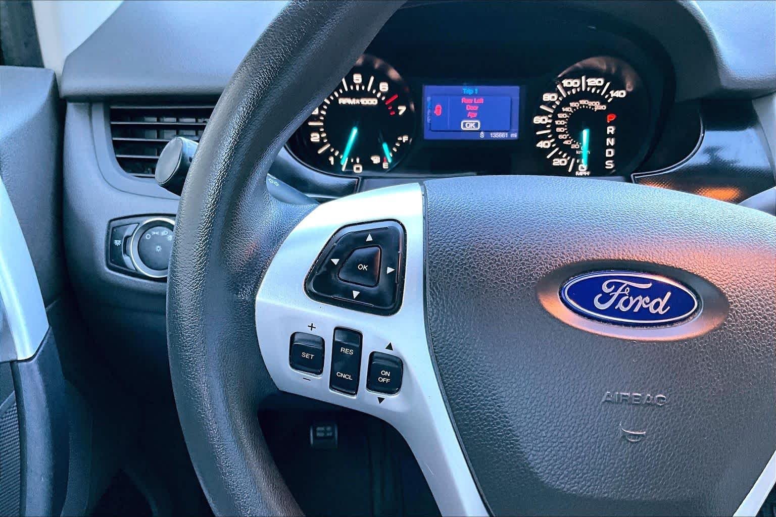 Used 2013 White Suede Ford SE image 24