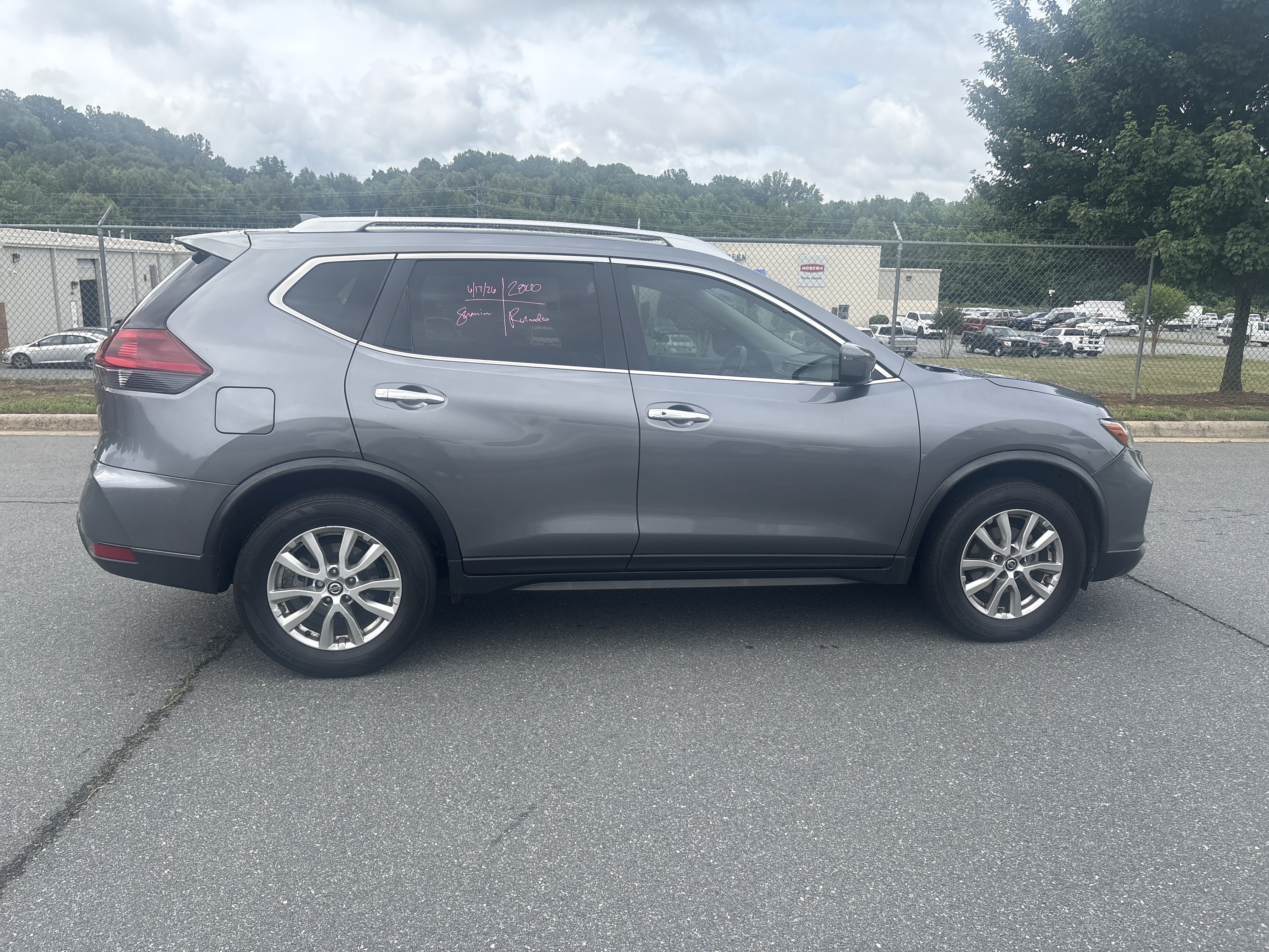 Used 2020 Gun Metallic Nissan SV image 6