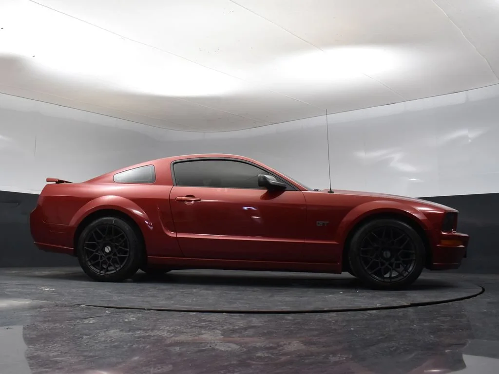 Used 2008 Red Ford GT Premium image 11