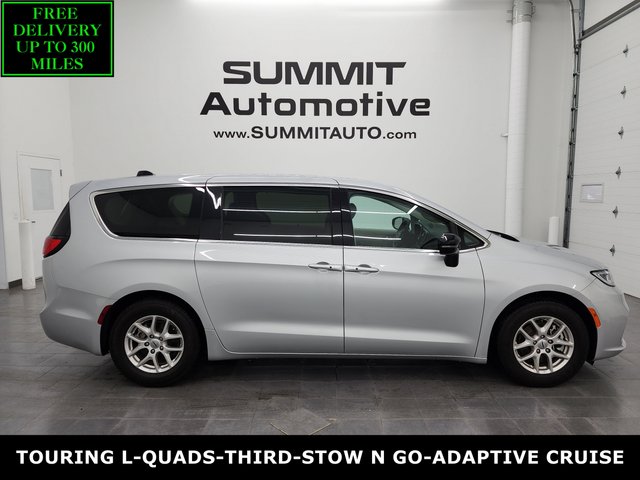 2024 Chrysler Pacifica Touring L: TOURING L-STOW N GO-QUADS-THIRD-ADAPTIVE CRUISE-1 OWNER