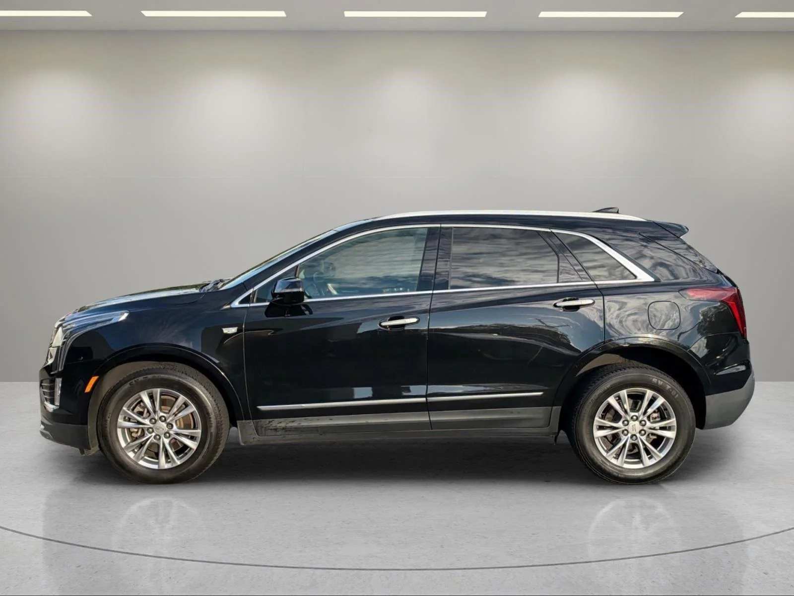 Used 2020 Stellar Black Metallic Cadillac Premium Luxury AWD image 2