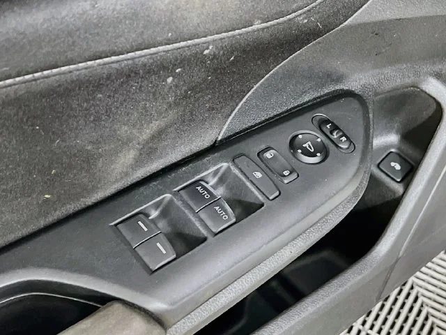 Used 2020 White Honda EX image 9