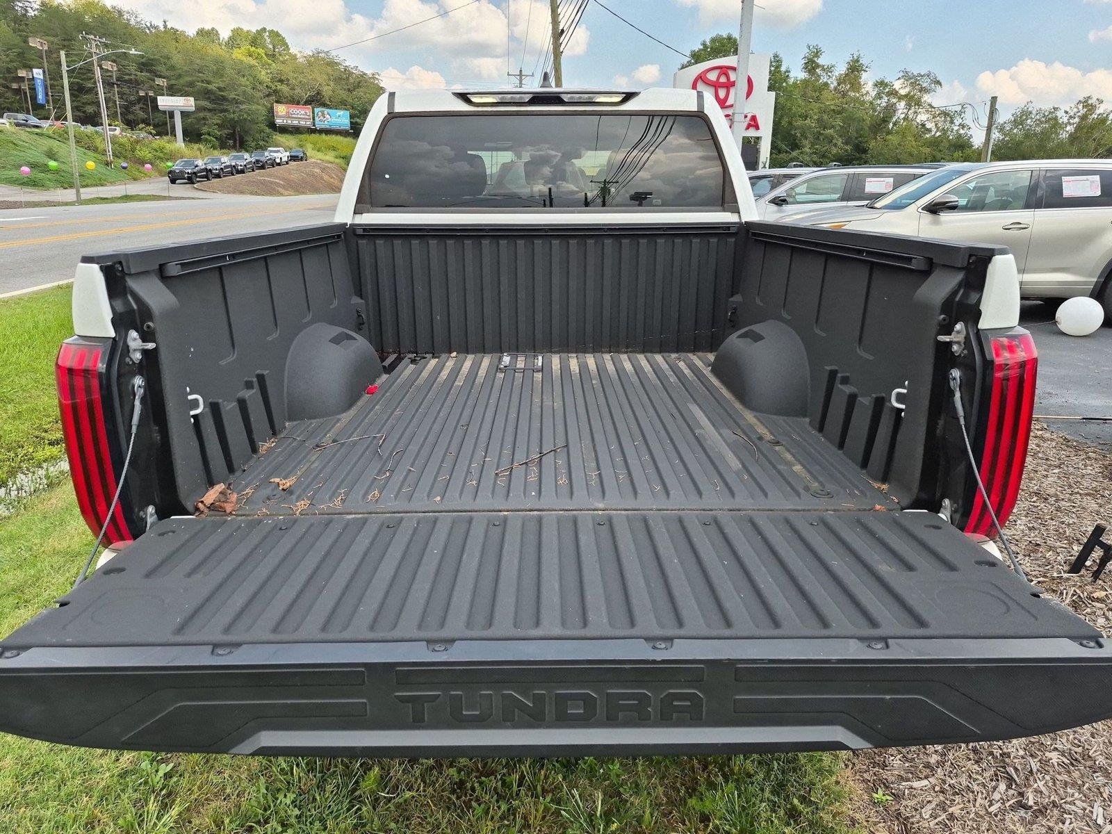 Used 2024 Ice Cap Toyota SR5 image 32