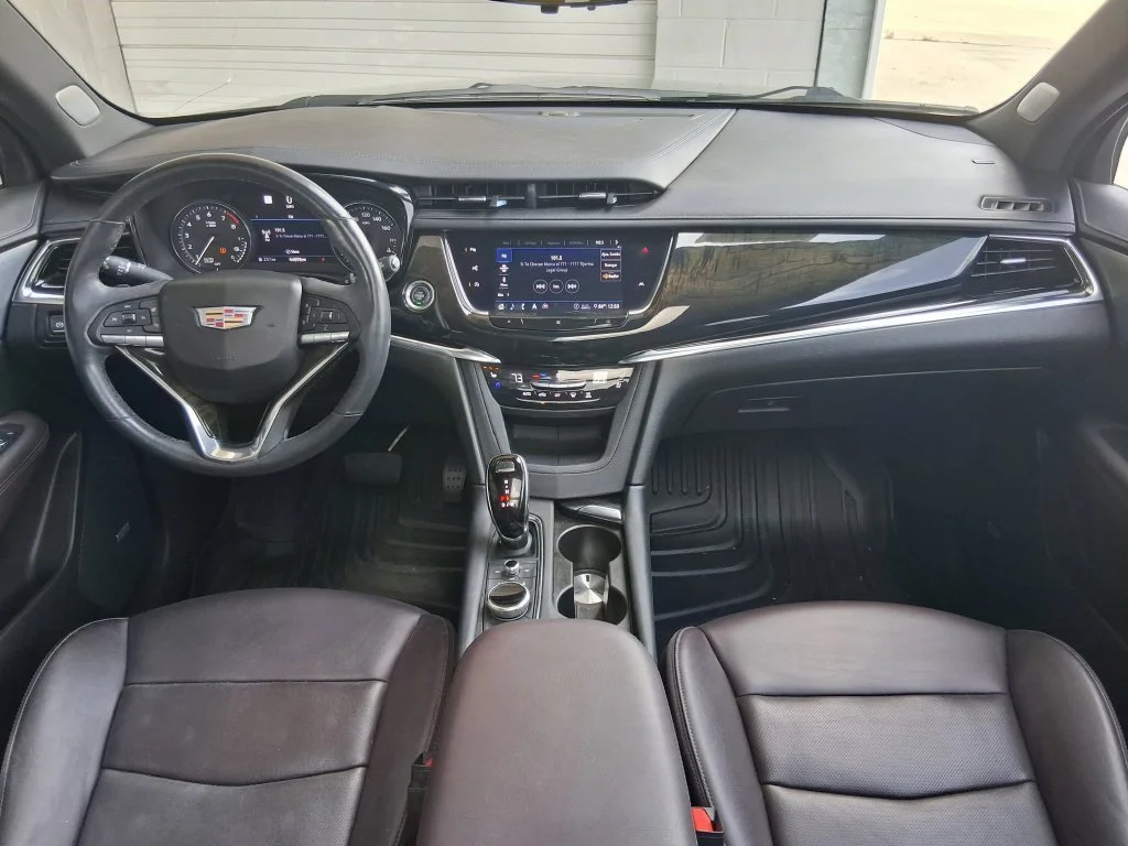 Used 2020 MANHATTAN NOIR METALLIC Cadillac FWD Premium Luxury image 14