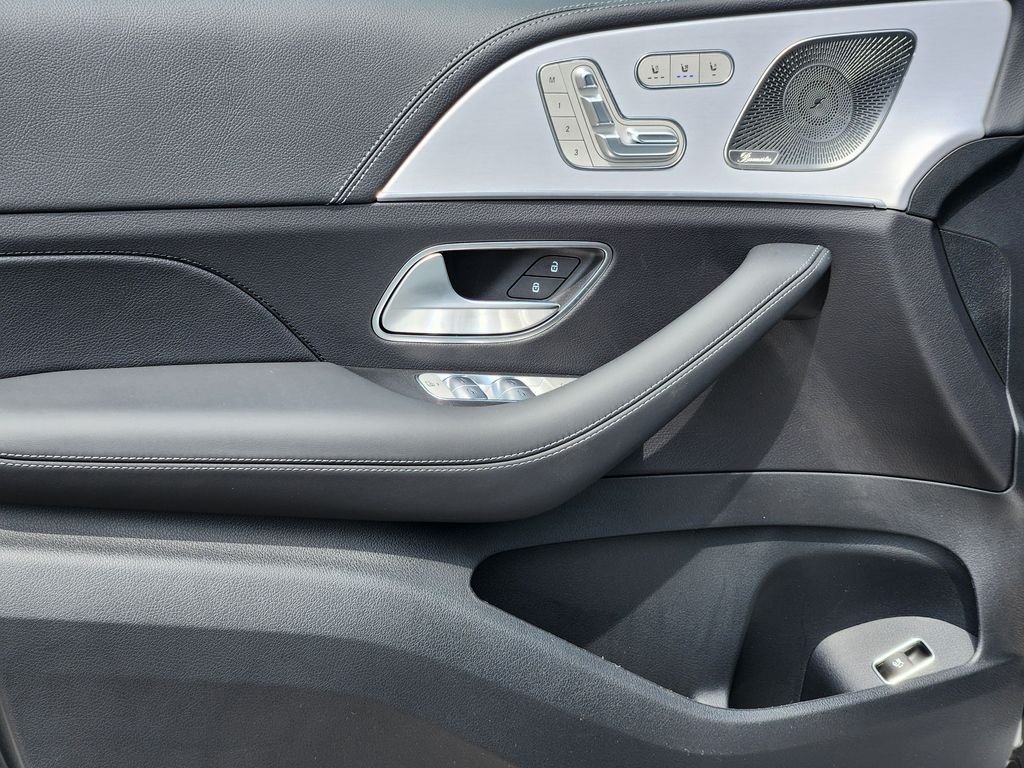 New 2026 MANUFAKTUR Alpine Grey Mercedes-Benz AMG® GLE 53 COUPE image 13