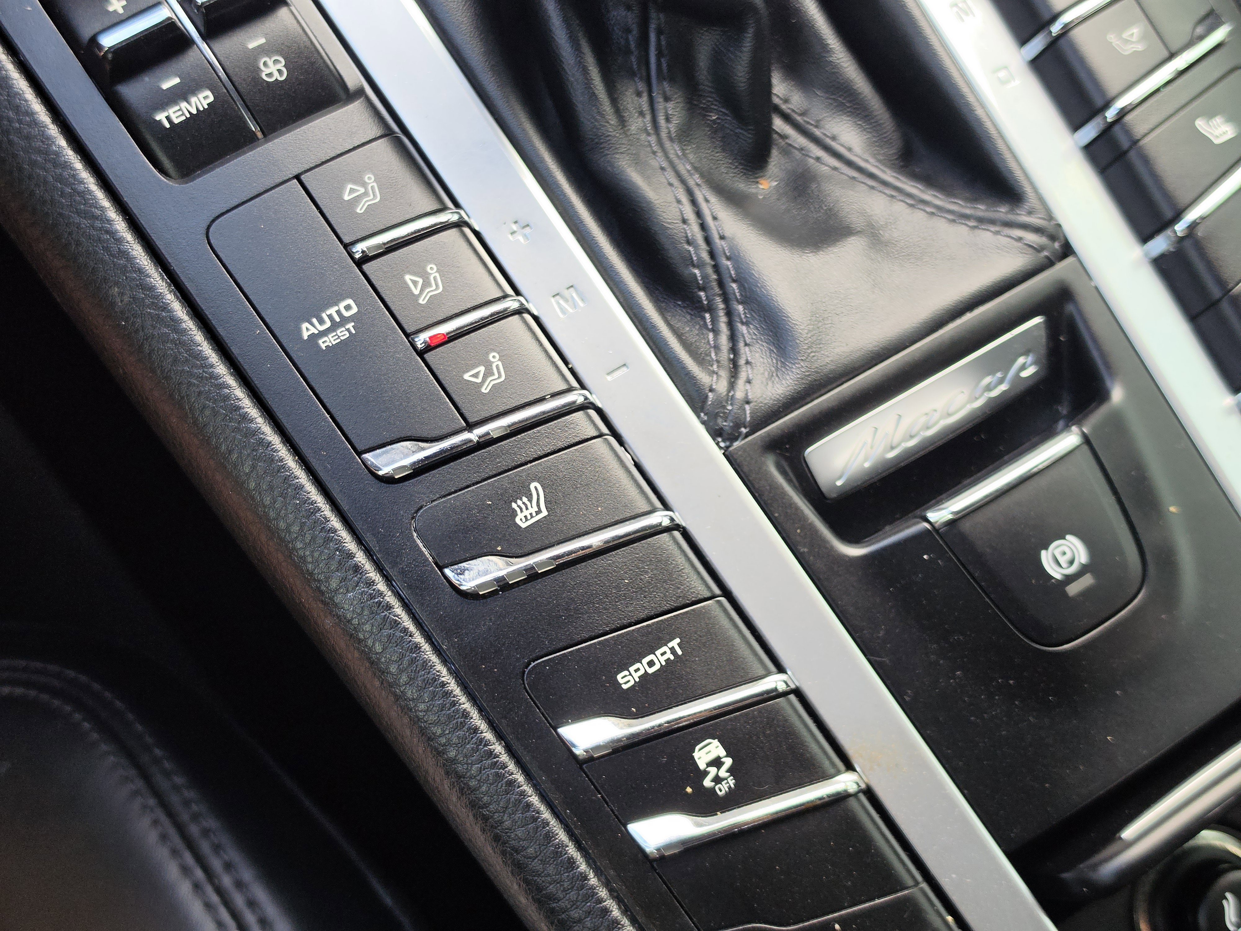 2018 Porsche Macan Base - Photo 27