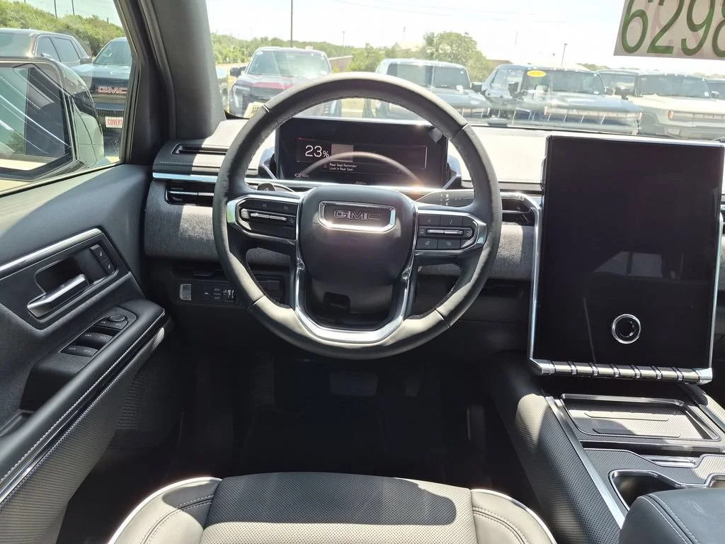 New 2026 Summit White GMC Elevation Standard Range image 29