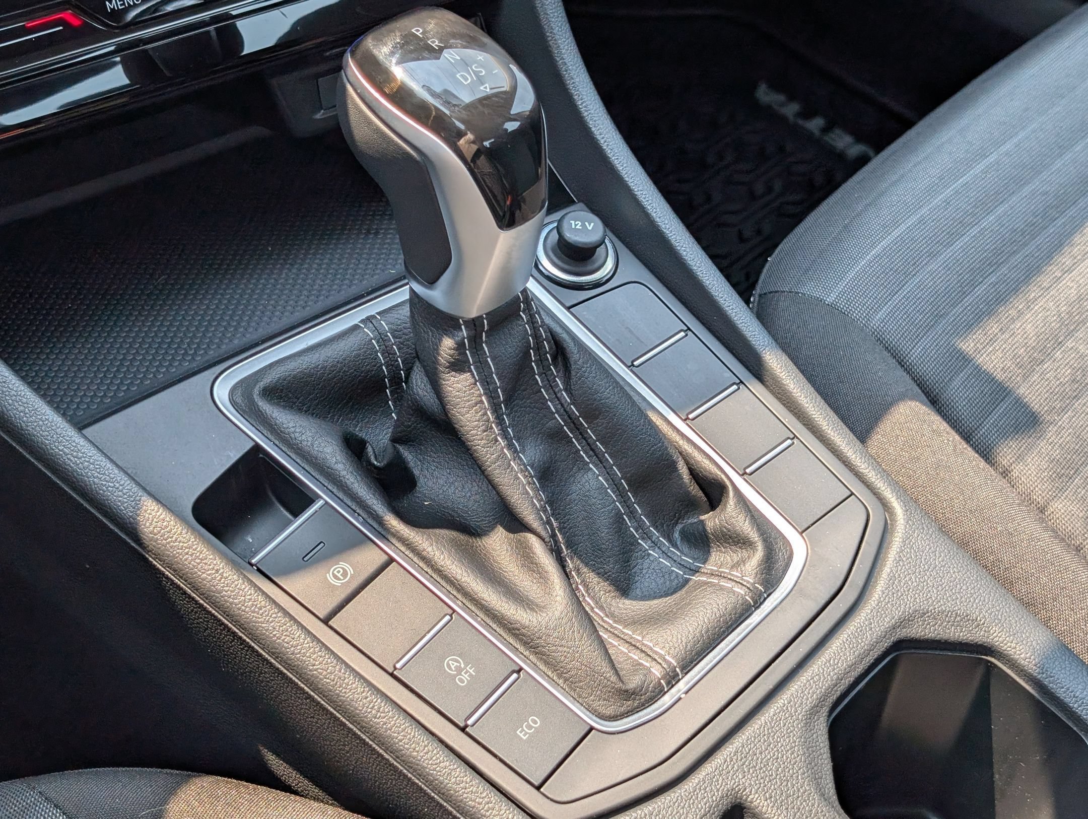Used 2026 Platinum Gray Metallic Volkswagen S image 25