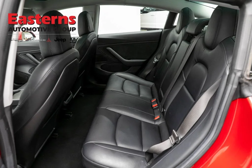 Used 2018 Red Tesla Long Range image 15