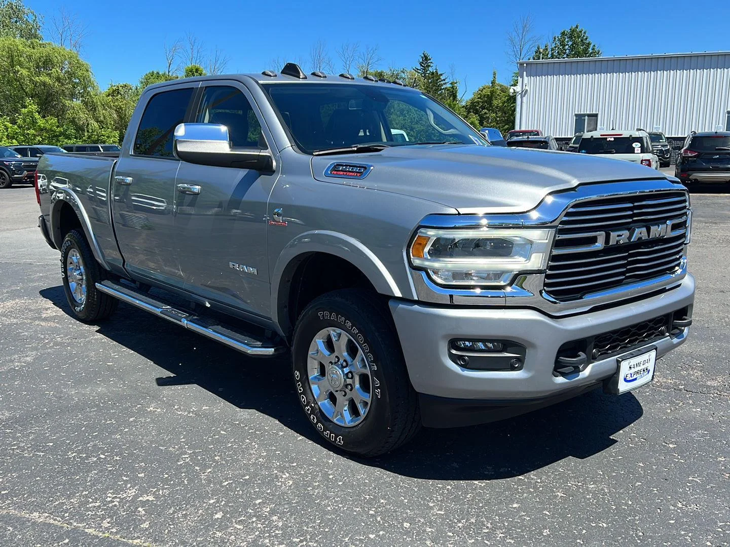 Used 2022 Billet Silver Metallic Clearcoat Ram Laramie image 24