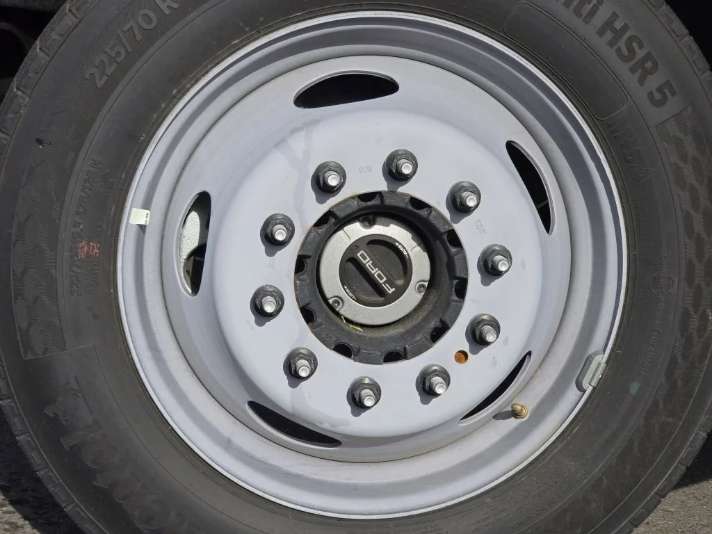 2025 Ford F-550 Super Duty Chassis Cab XL - Photo 24