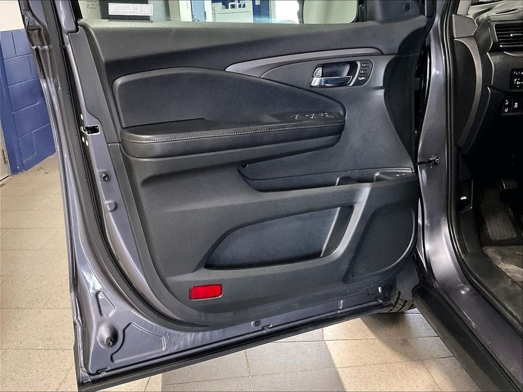 Used 2020 Modern Steel Honda EX-L image 9