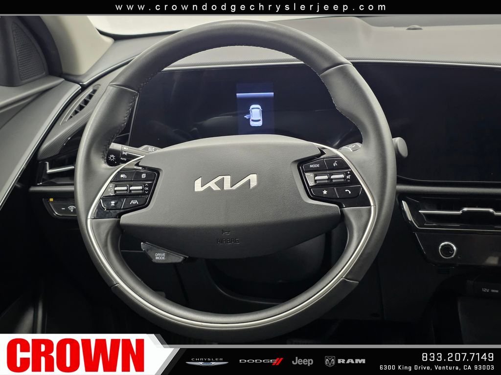 Used 2023 White Kia EX image 15