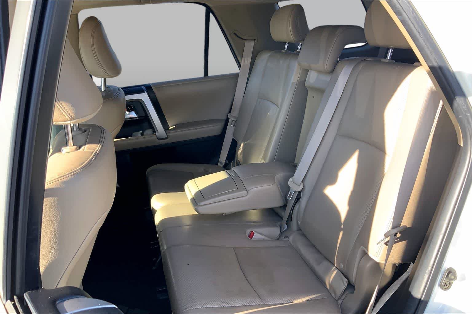 Used 2014 Blizzard Pearl Toyota Limited image 20