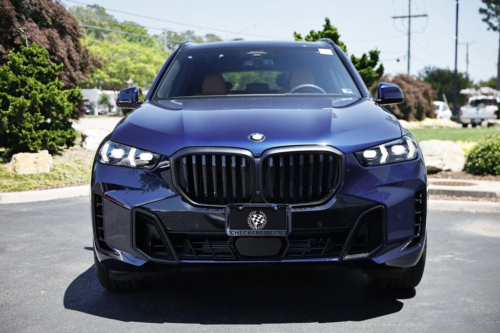 Used 2026 Tanzanite Blue II Met BMW xDrive40i image 13