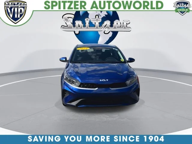 Used 2024 Blue Kia LXS image 3