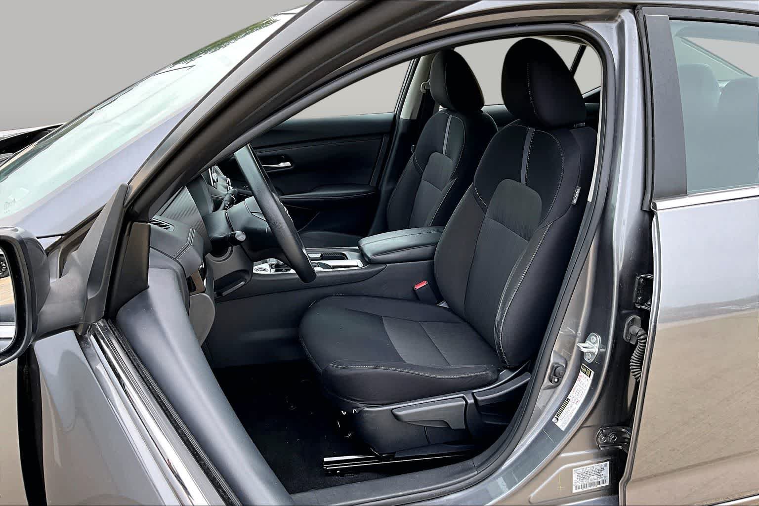 Used 2025 Gun Metallic Nissan SV image 8
