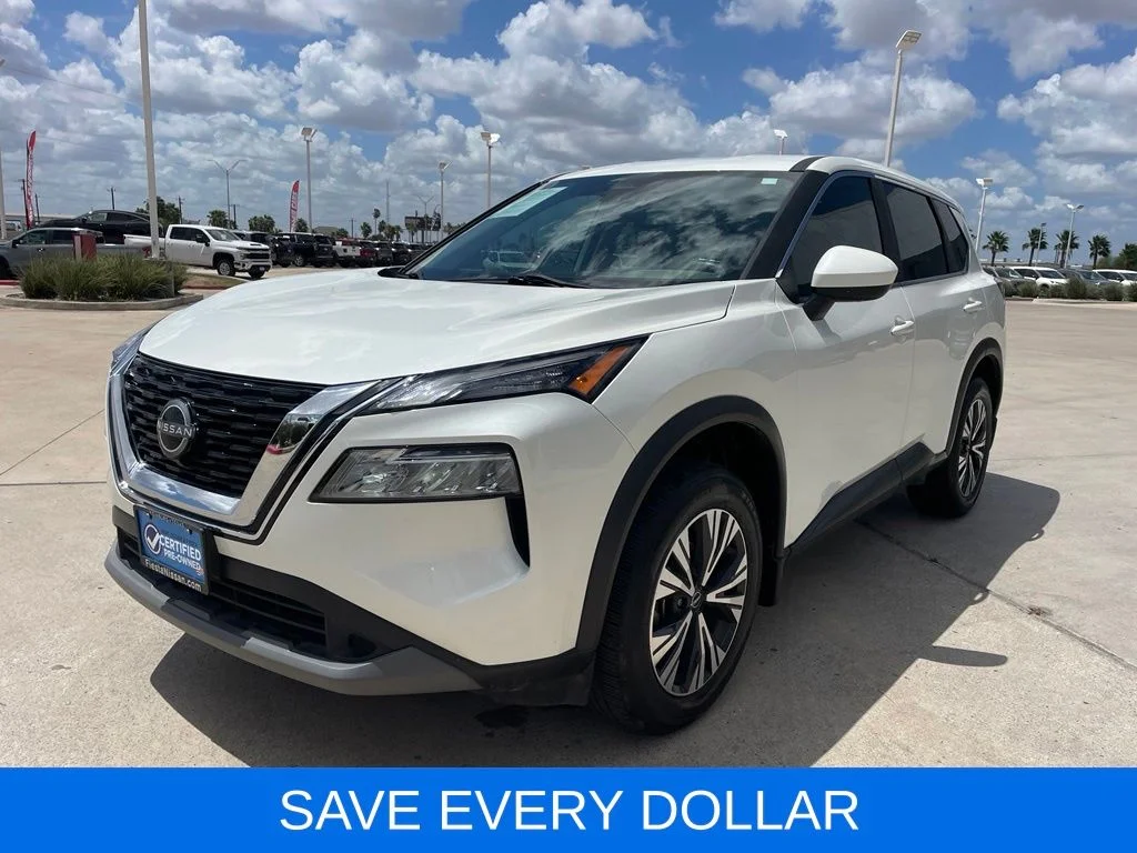 Used 2023 White Nissan SV image 3