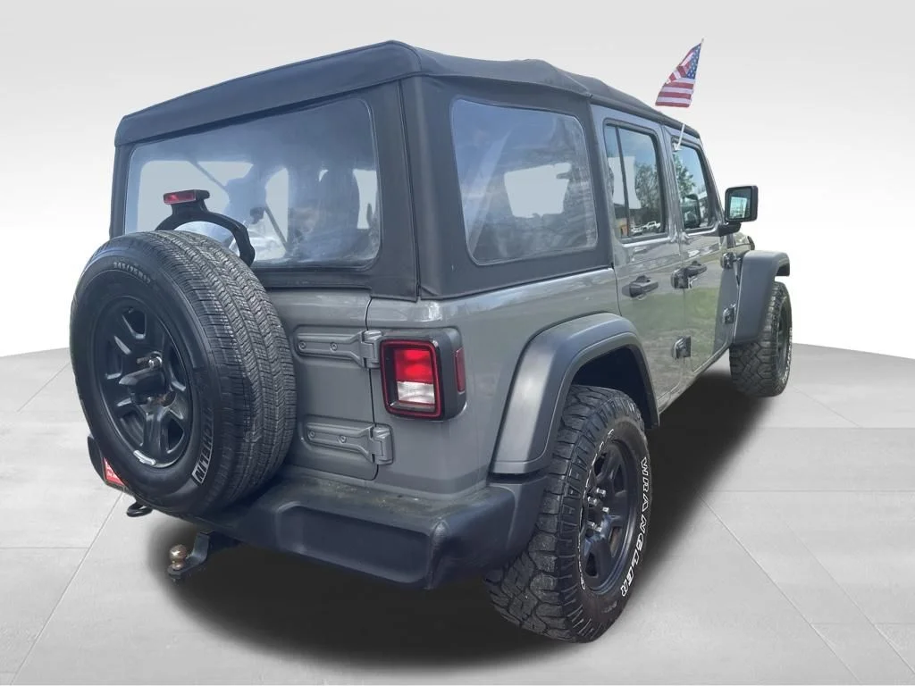 Used 2019 Gray Jeep Unlimited Sport image 26