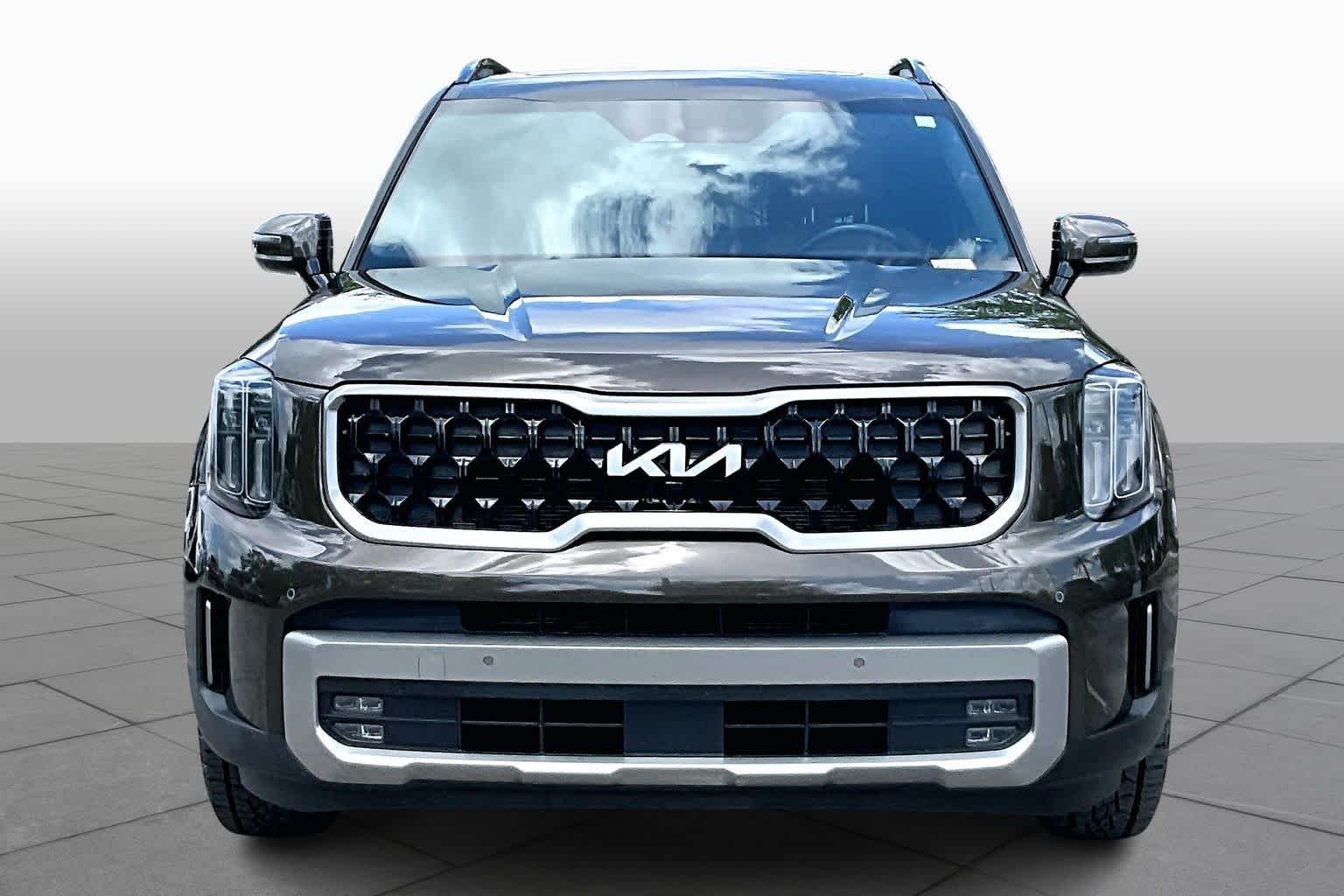 Used 2023 Dark Moss Kia SX X-Pro image 6