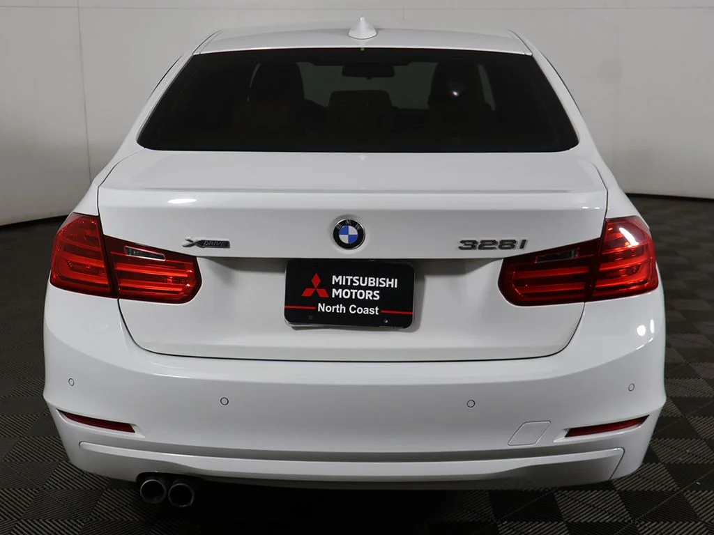 Used 2015 White BMW 328i xDrive image 13