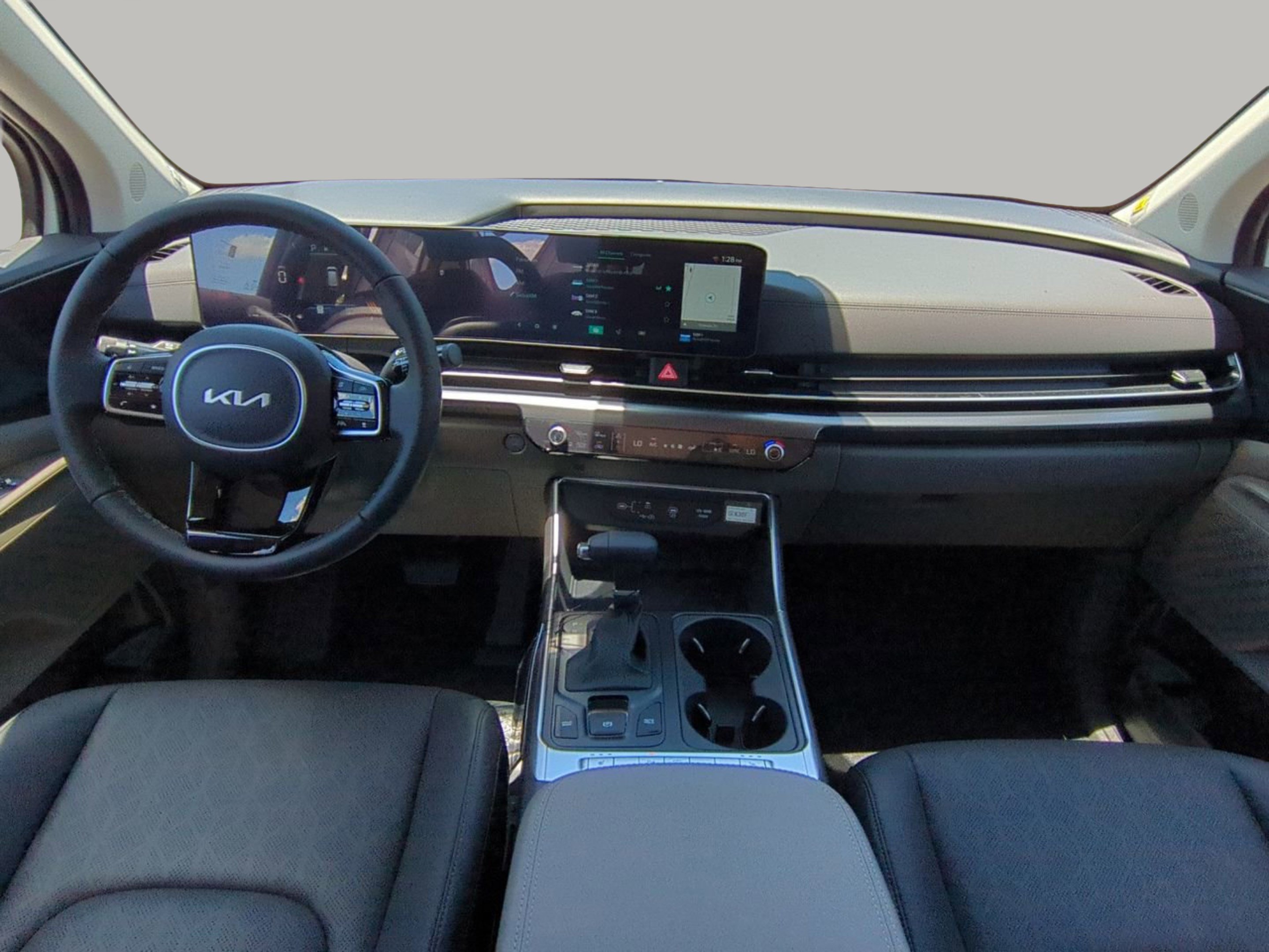 Certified Used 2026 Snow White Pearl Kia LXS image 25