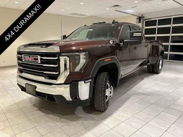 2024 GMC Sierra 4WD Crew Cab Standard Box SLE's photo