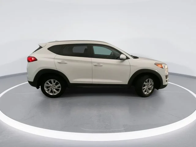 Used 2021 White Hyundai Value image 5