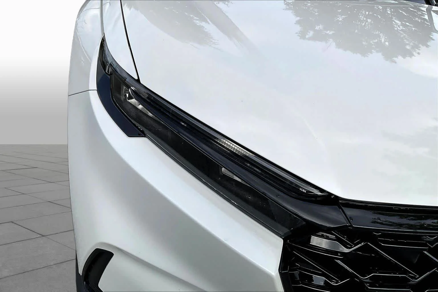 New 2026 Platinum White Pearl Honda Sport-L image 13